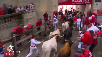 Primer encierro rápido y limpio en los Sanfermines 2023