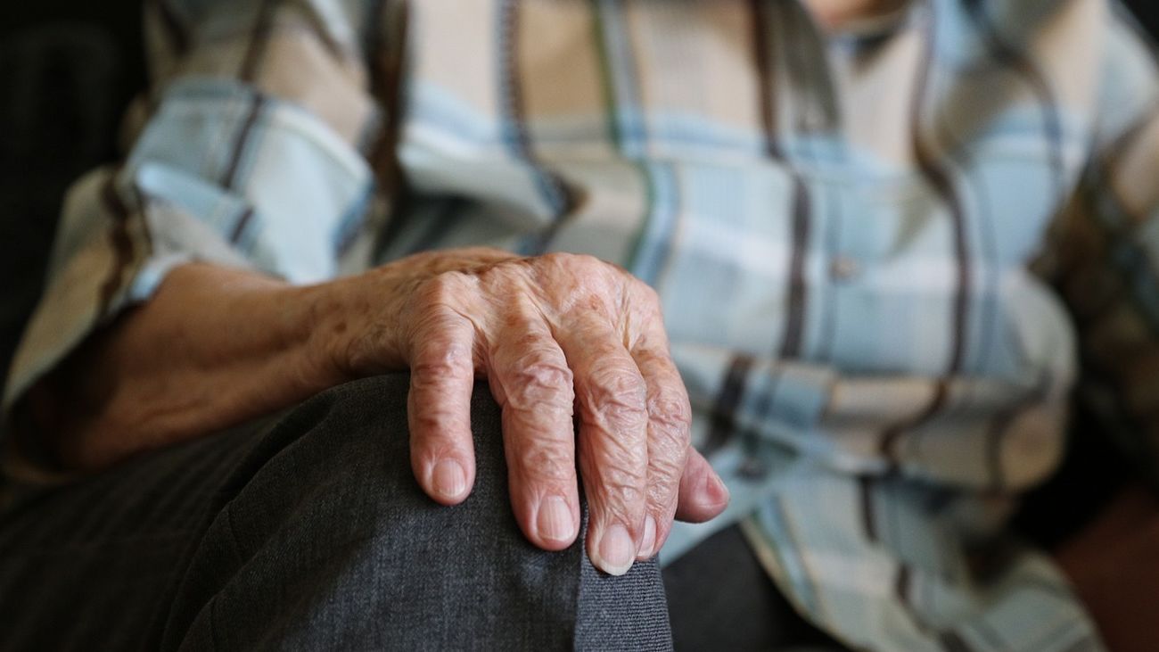 Rescatan a una octogenaria tras varios días tirada en el suelo de su casa en Alicante