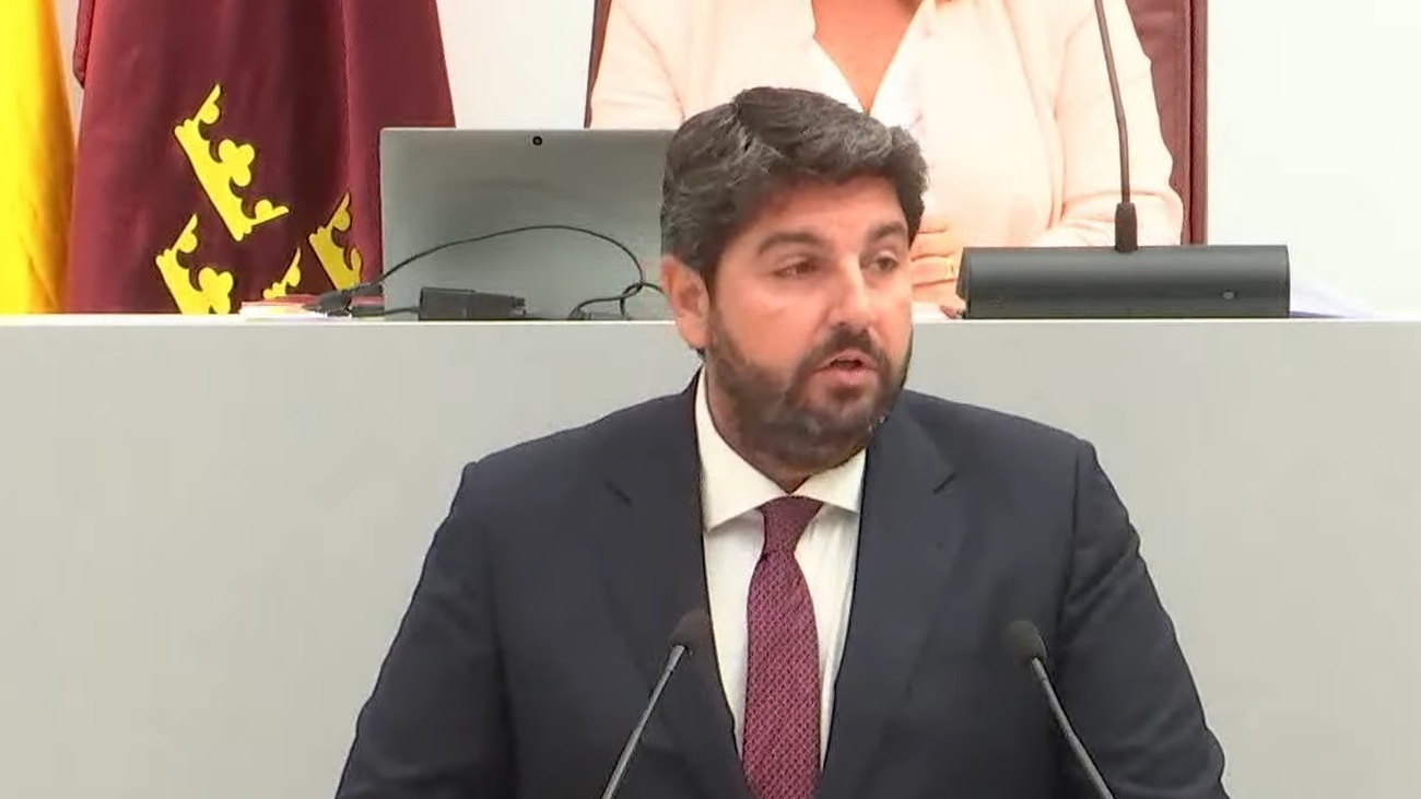 Nuevo rechazo de Vox a la investidura del popular López Miras en Murcia