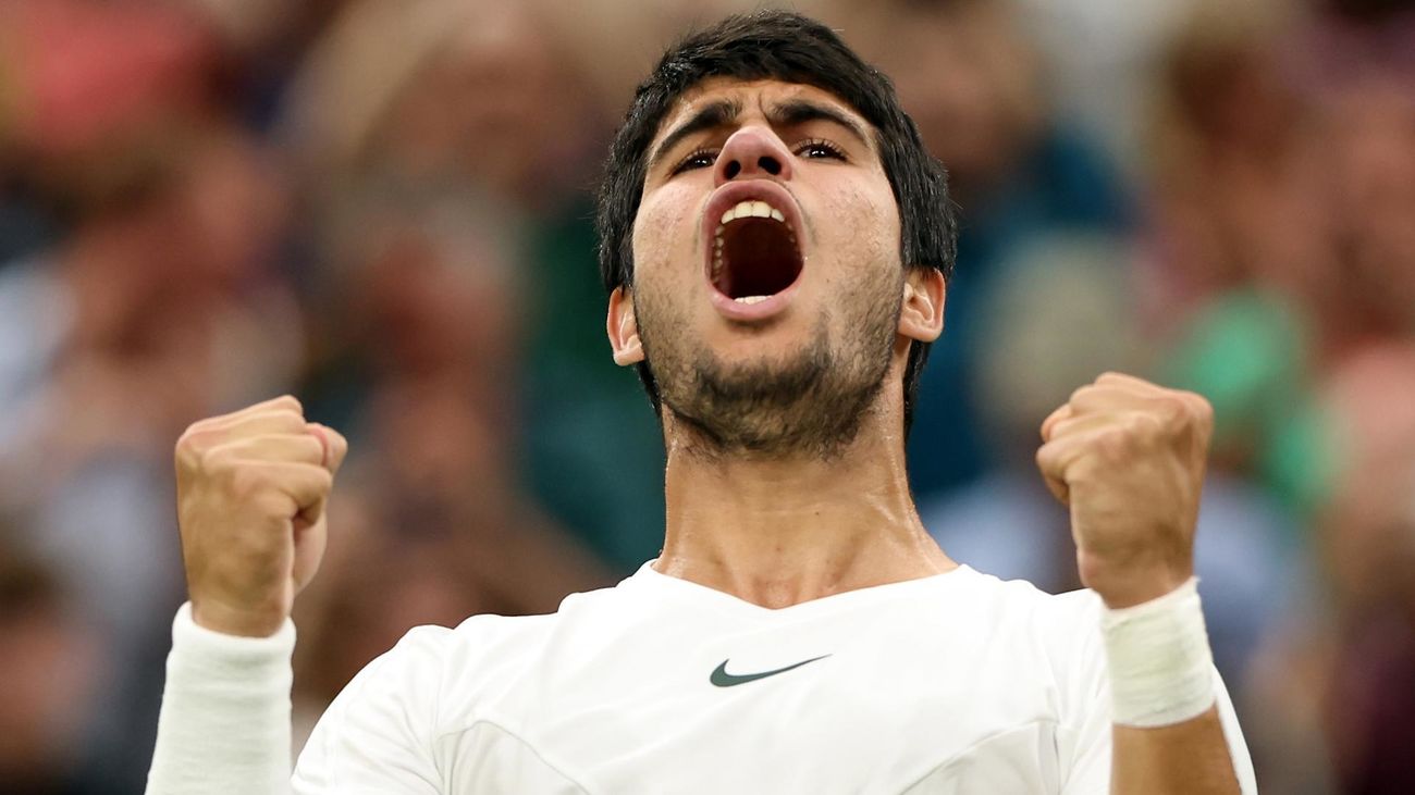 Alcaraz gana a Berrettini y pisa los cuartos de Wimbledon por primera vez