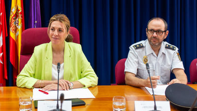 La alcaldesa de Pozuelo pide al Gobierno un refuerzo policial ante la llegada de 152 migrantes subsaharianos sin aviso previo