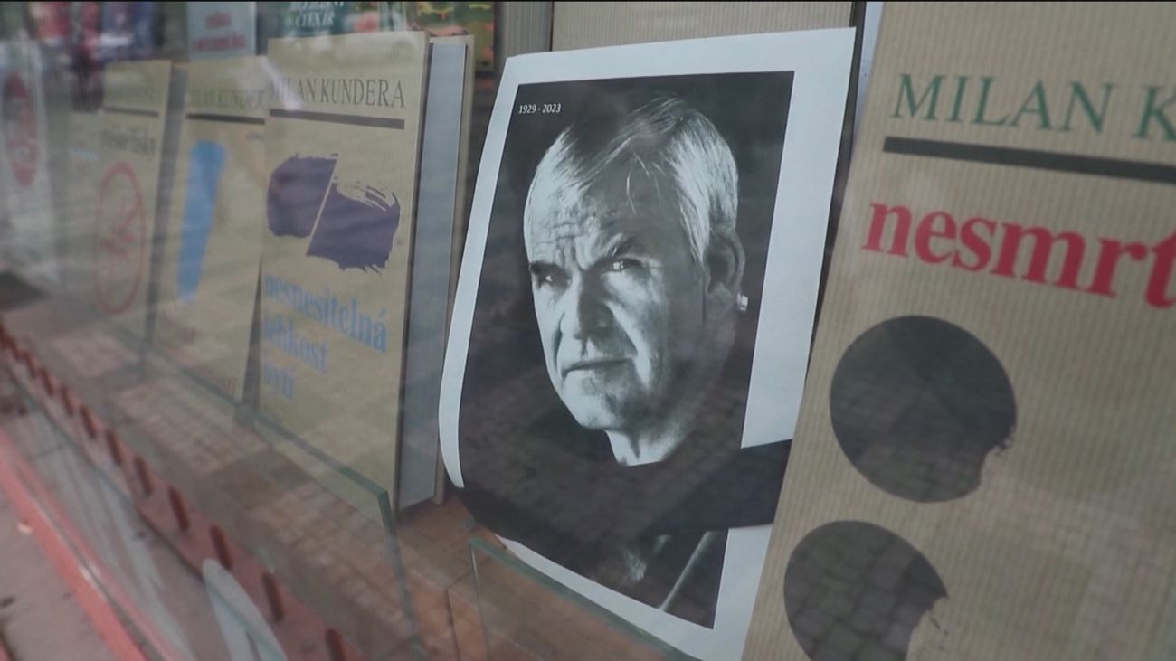 Muere el escritor Milan Kundera a los 94 años