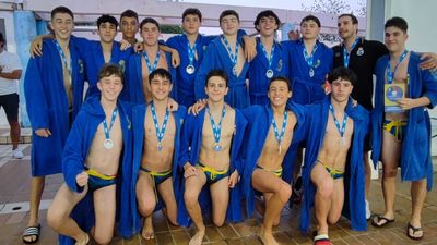 Real Canoe, campeón de Madrid cadete masculino de waterpolo