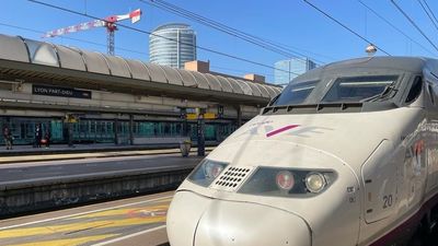 Renfe inicia sus operaciones en Francia con un primer trayecto entre Barcelona y Lyon
