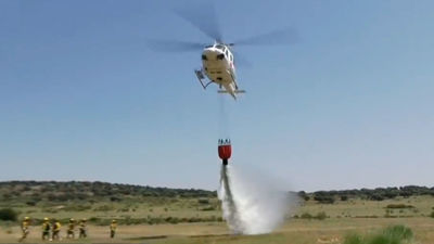 Así luchan contra los incendios forestales las brigadas helitransportadas de Madrid
