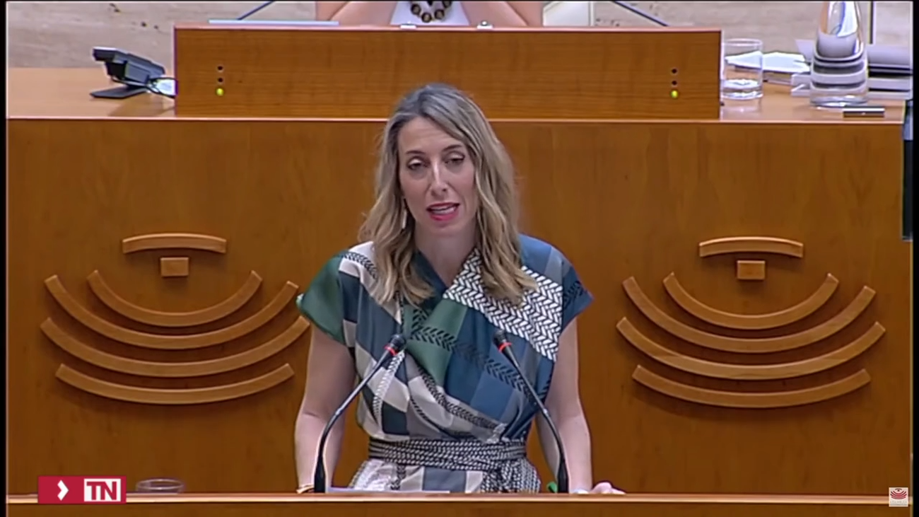 María Guardiola (PP), primera presidenta de Extremadura con el apoyo de Vox