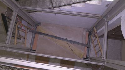 Sin dinero ni ascensor en Mejorada del Campo