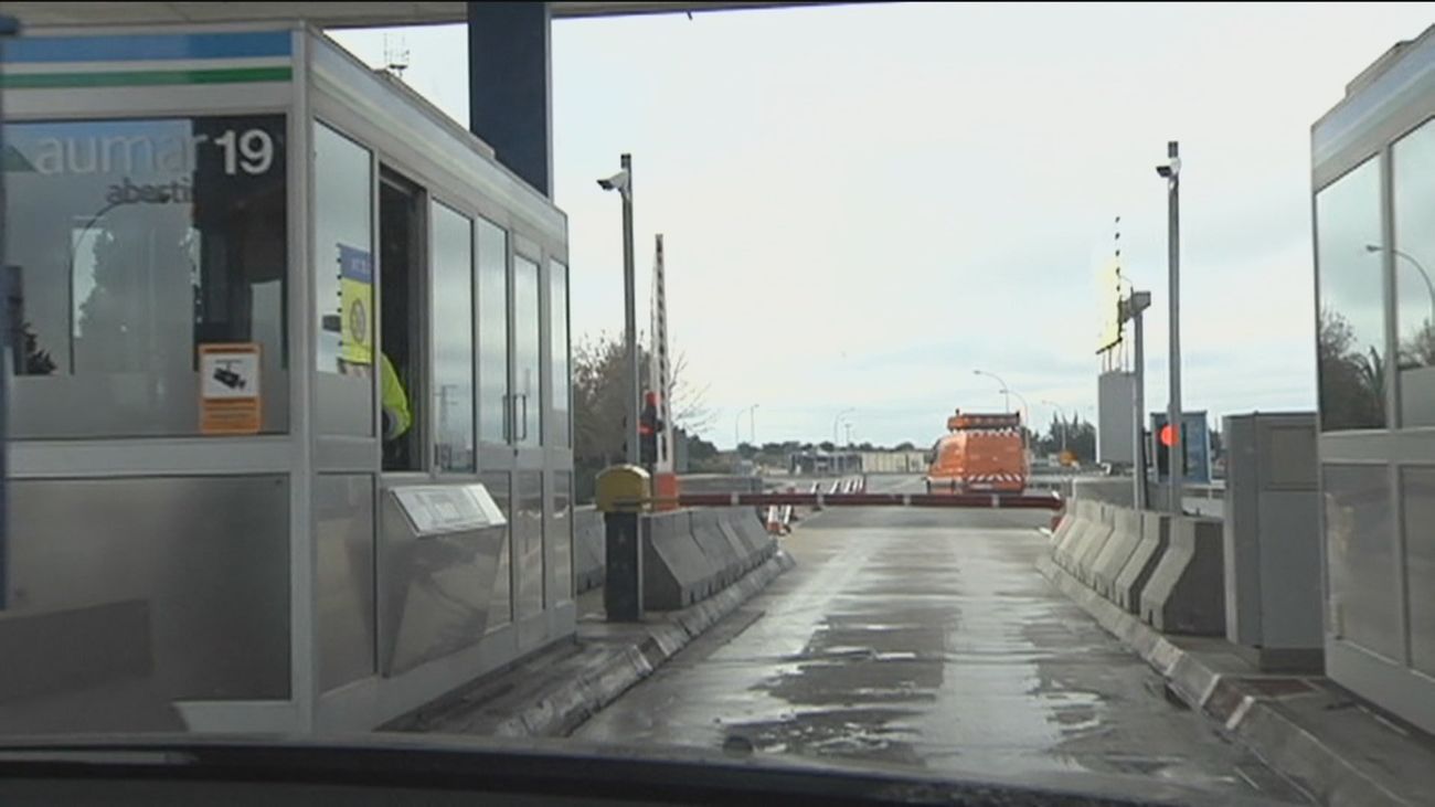 La mayoría de los conductores, en contra de peajes en las autovías