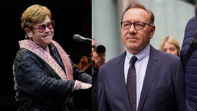 Elton John declara como testigo en el juicio contra Kevin Spacey por delitos sexuales