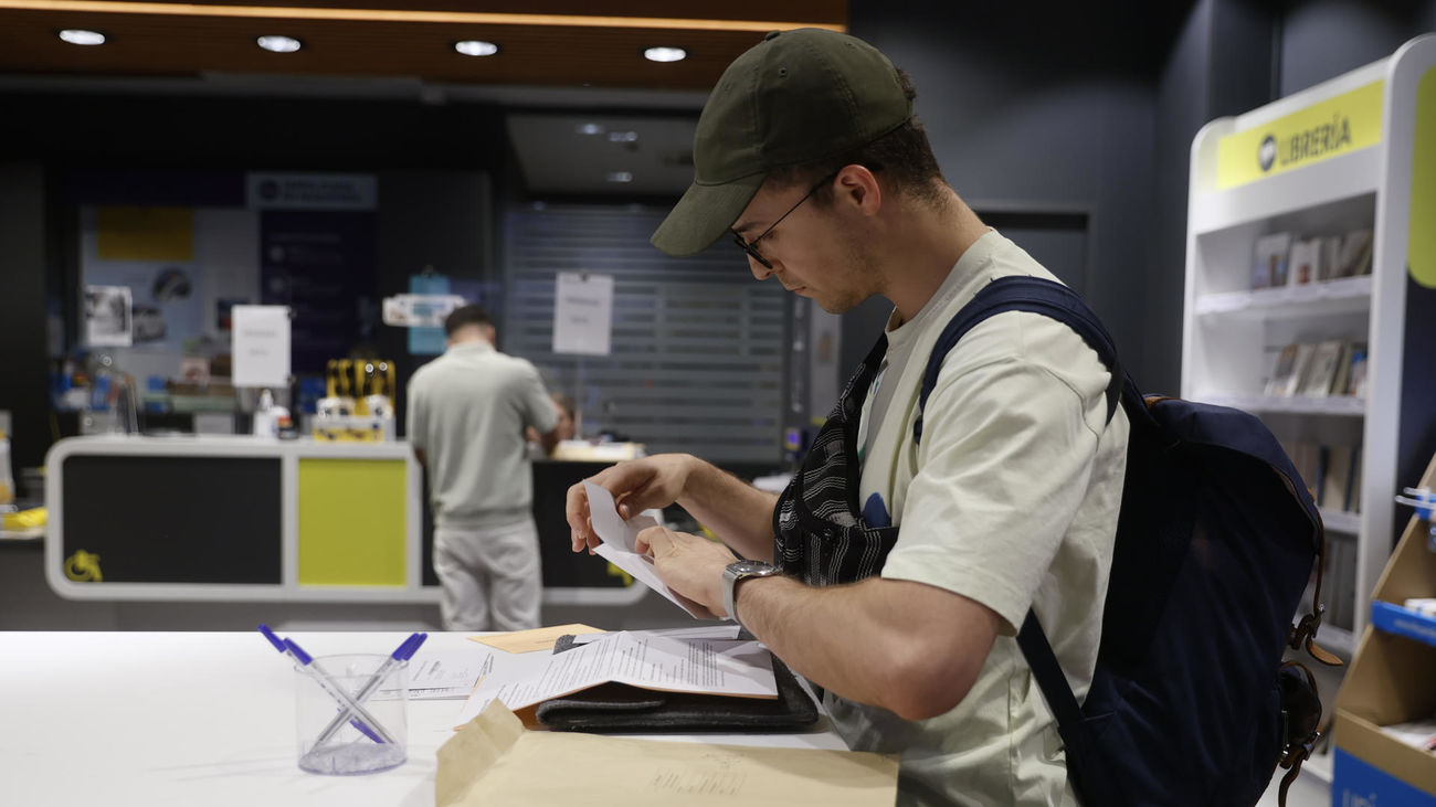 300.000 ciudadanos pendientes aún de recibir la documentación o el aviso del voto por correo