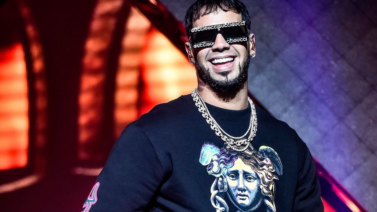 Anuel AA, Ozuna, Sech y Young Miko en el Reggaeton Beach Festival en Madrid