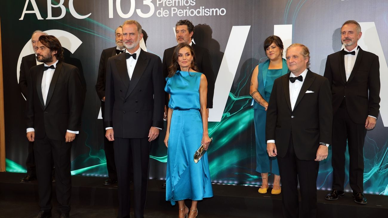 Los Reyes Felipe y Letizia presiden la gala de los Premios de Periodismo ABC 2023