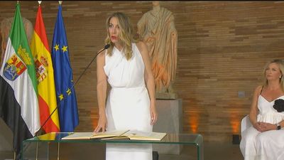 María Guardiola toma posesión como presidenta de la Junta de Extremadura