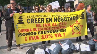 Nueva jornada de movilización de peluqueros y esteticistas: exigen el IVA al 10%