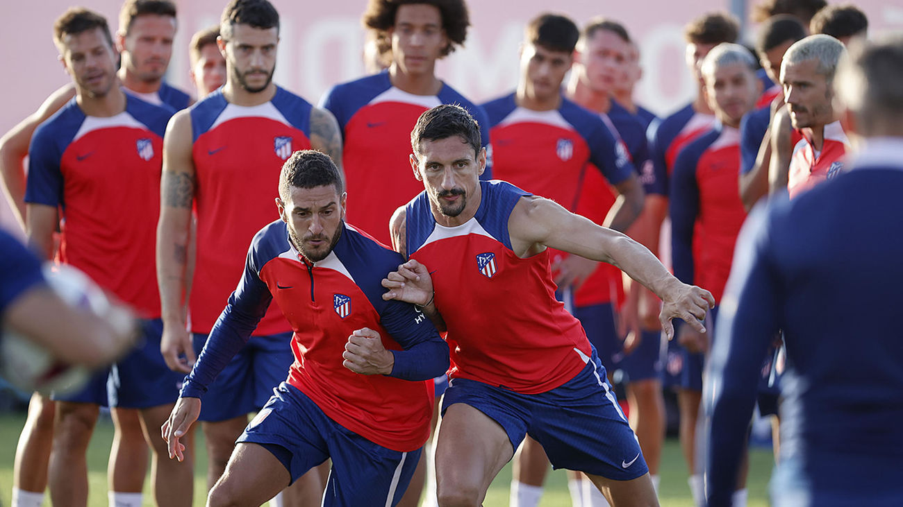Depay se incorpora al grupo y Oblak no se entrena