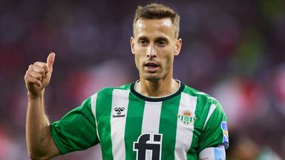Sergio Canales deja el Betis y ficha por Rayados de Monterrey