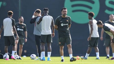 Xavi se lleva a 32 futbolistas a Estados Unidos, incluidos 8 del filial y Oriol Romeu