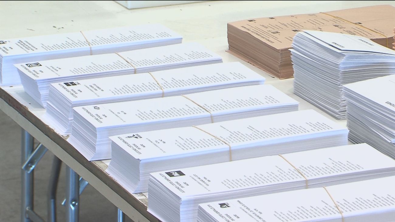 Varios consulados denuncian que faltan papeletas del PP en las partidas que les han llegado