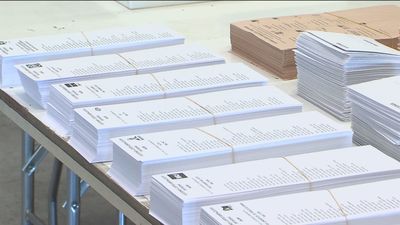Varios consulados denuncian que faltan papeletas del PP en las partidas que les han llegado