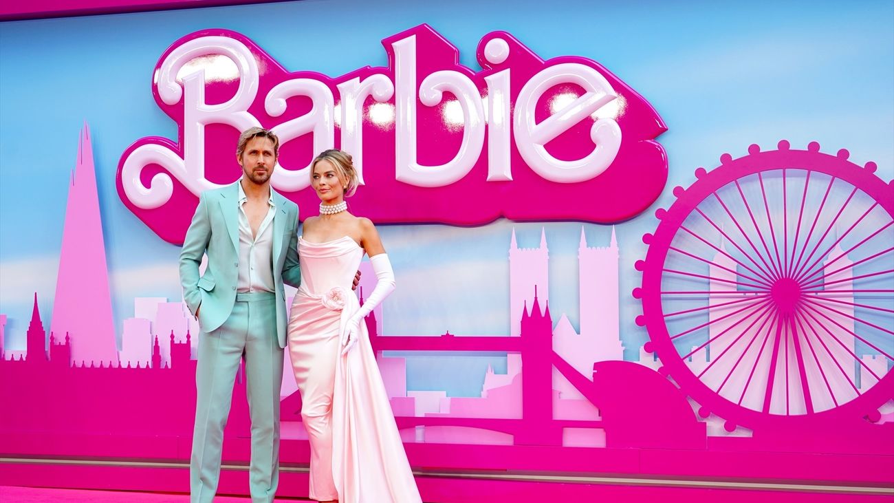Ryan Gosling y Margot Robbie en el estreno de Barbie en Londres