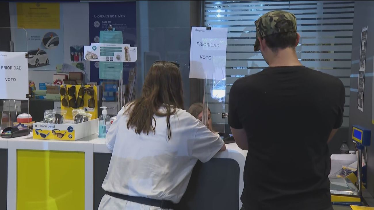 A un día del cierre del voto por correo,  282.000 ciudadanos no cuentan con las papeletas