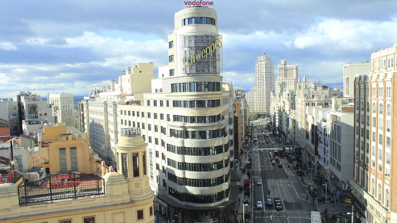 La Gran Vía de Madrid se sitúa como la segunda calle comercial con mayor afluencia de Europa