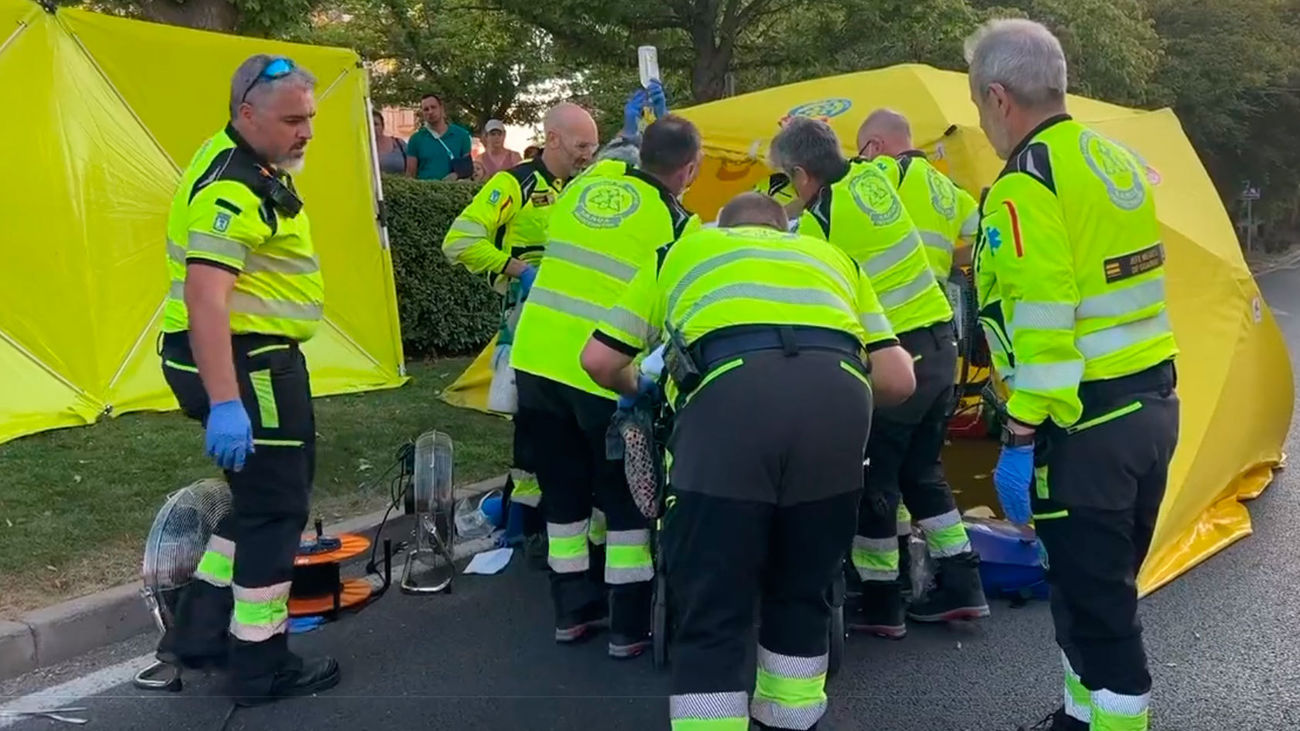 Herida grave una mujer de 75 años al ser atropellada por un turismo en Vicálvaro