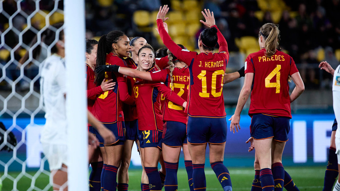 España gana 3-0 a Costa Rica en su debut en el Mundial de Fútbol Femenino