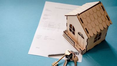Las hipotecas sobre vivienda bajaron un 22,7% en agosto y encadenan siete meses a la baja