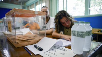 Constituidas con normalidad el 100% de las mesas de toda España a las 10.20 horas