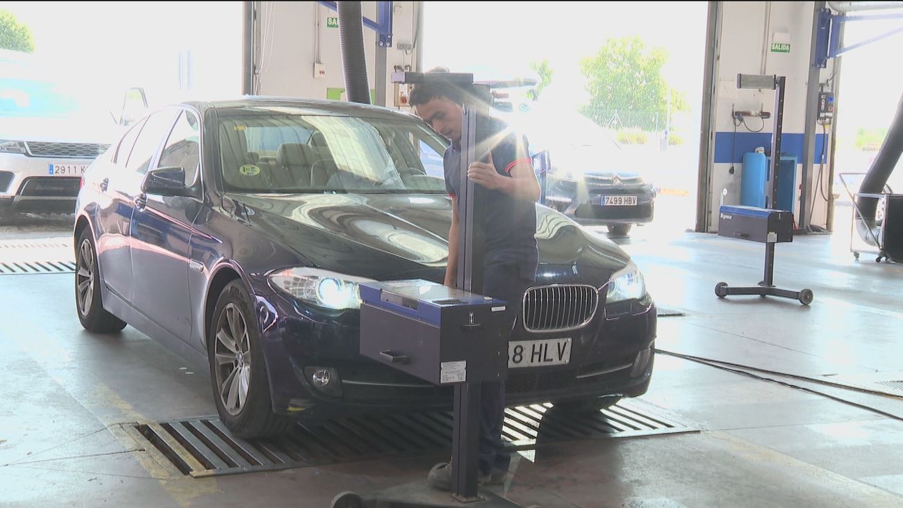 Nueve millones de vehículos en España circulan con la ITV caducada