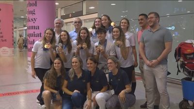 Siete medallas para la nueva natación artística española