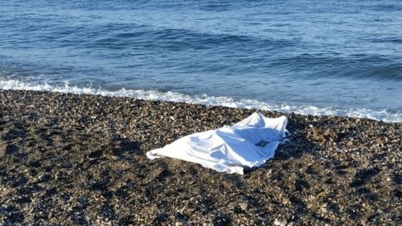 Cadáver de una persona ahogada en una playa de Almería