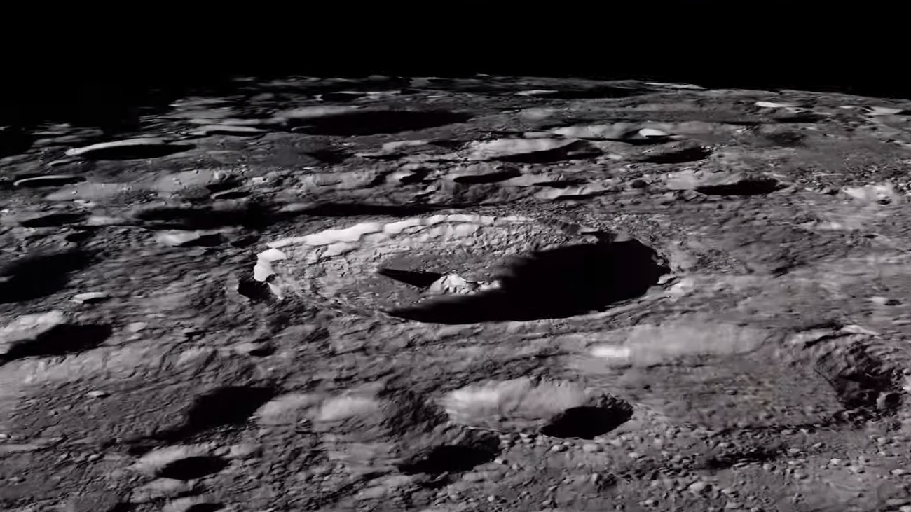 Cráteres en la superficie de la Luna