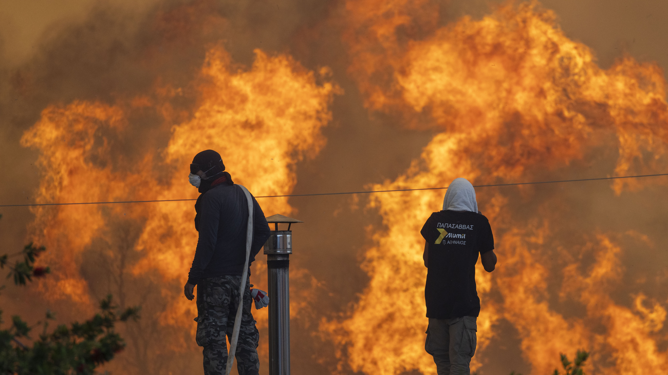 Grecia, Italia, Argelia... Arden los países del Mediterráneo