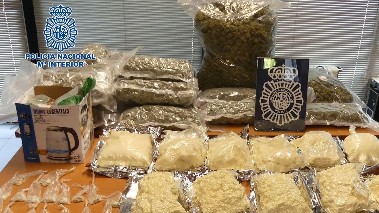 La Policia desmantela una 'guardería' de drogas sintéticas y un cultivo de marihuana en  Villaverde