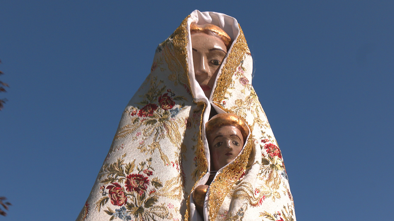 Alameda del Valle celebra Santa Ana por todo lo alto