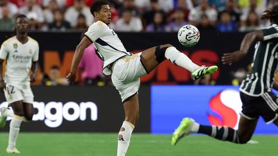 Bellingham y Joselu se estrenan con dos golazos en la victoria contra el United