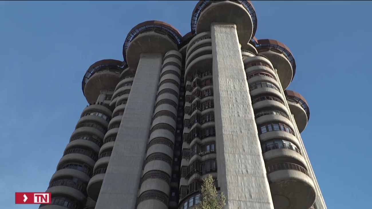 La planta 22 de Torres Blancas, de restaurante y oficina a pisos con vistas
