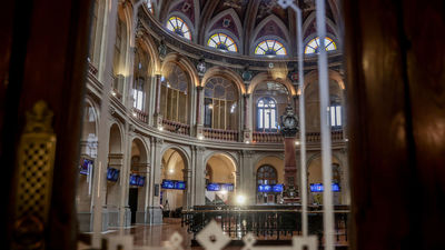 El Ibex 35 se revaloriza un 1,6% y se queda a las puertas de los 9.500 enteros