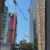 Se incendia y se derrumba una grúa en pleno centro de Nueva York