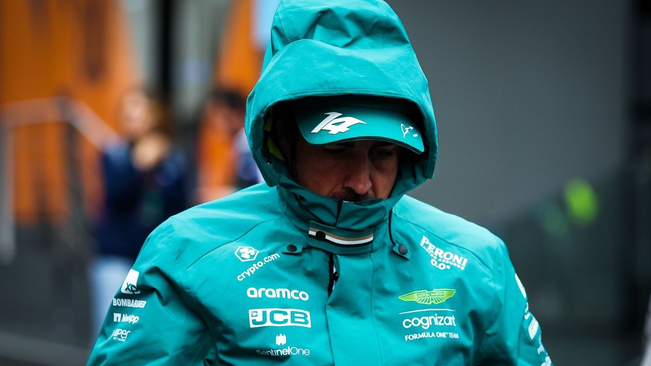 Alonso, retirado en la cuarta de las 11 vueltas del sprint del Gran Premio de Bélgica