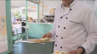 Alberto Javier Palacios Núñez, gana el premio al postre más típico Parla: el Huevo de Avutarda