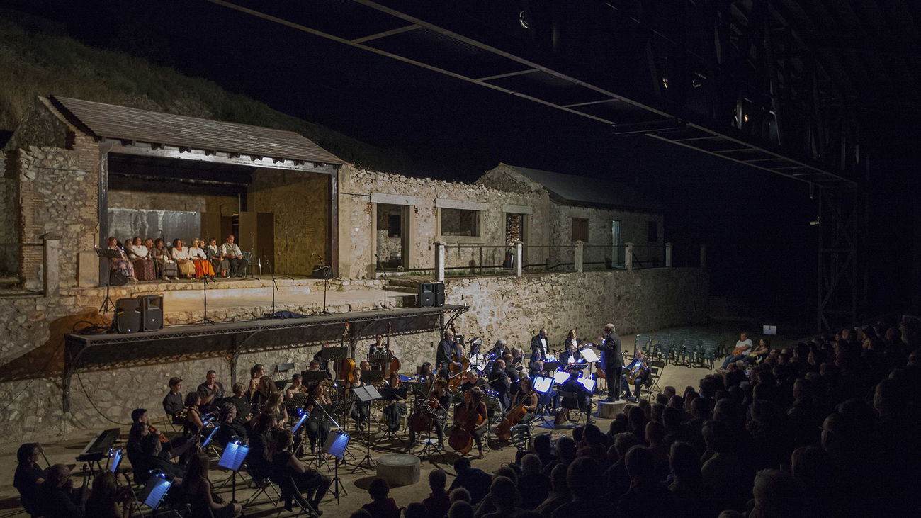 Festival de teatro al aire libre en una antigua mina en Zarzalejo