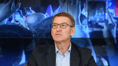 Feijóo replica a Sánchez que "marginar a la mitad  de los españoles" es "dividir" España