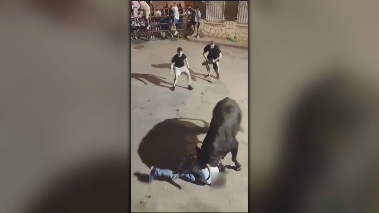 Terribles imágenes de la cogida  en los encierros de Villaconejos