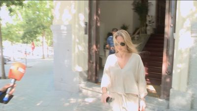 Genoveva Casanova sale del hospital tras sufrir una embolia pulmonar