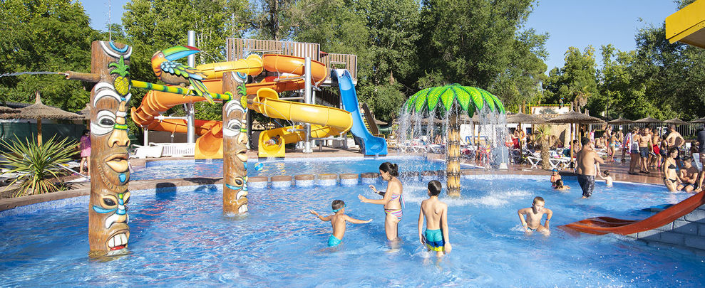 Piscina / CAMPING INTERNACIONAL ARANJUEZ