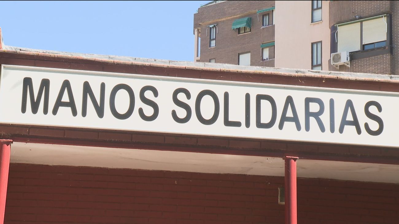 Leganés y Manos Solidarias alimentan en verano a sus vecinos más vulnerables