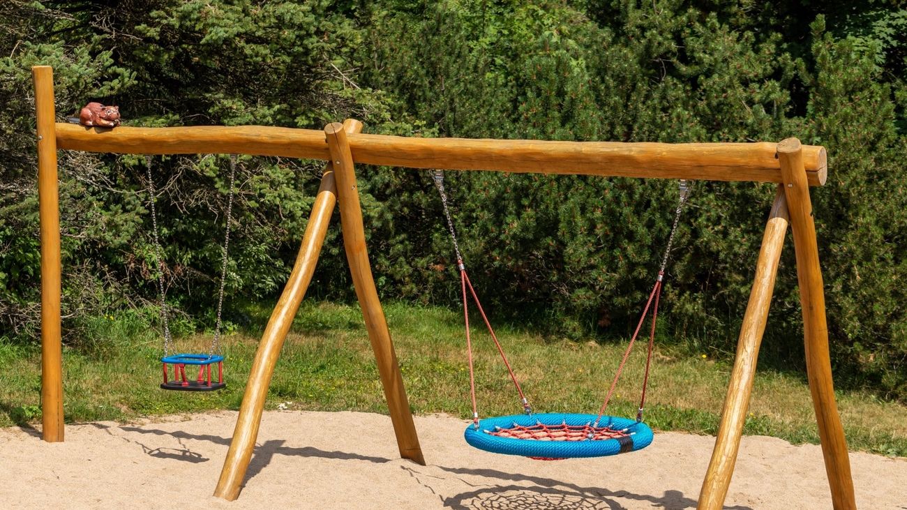 Los dos varones presentaban heridas y uno de ellos sufrió traumatismo cráneoencefálico